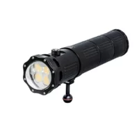 Phare de plongée vidéo V12K SUPE 24 000 lumens pour plongée technique et vidéo sous-marine.